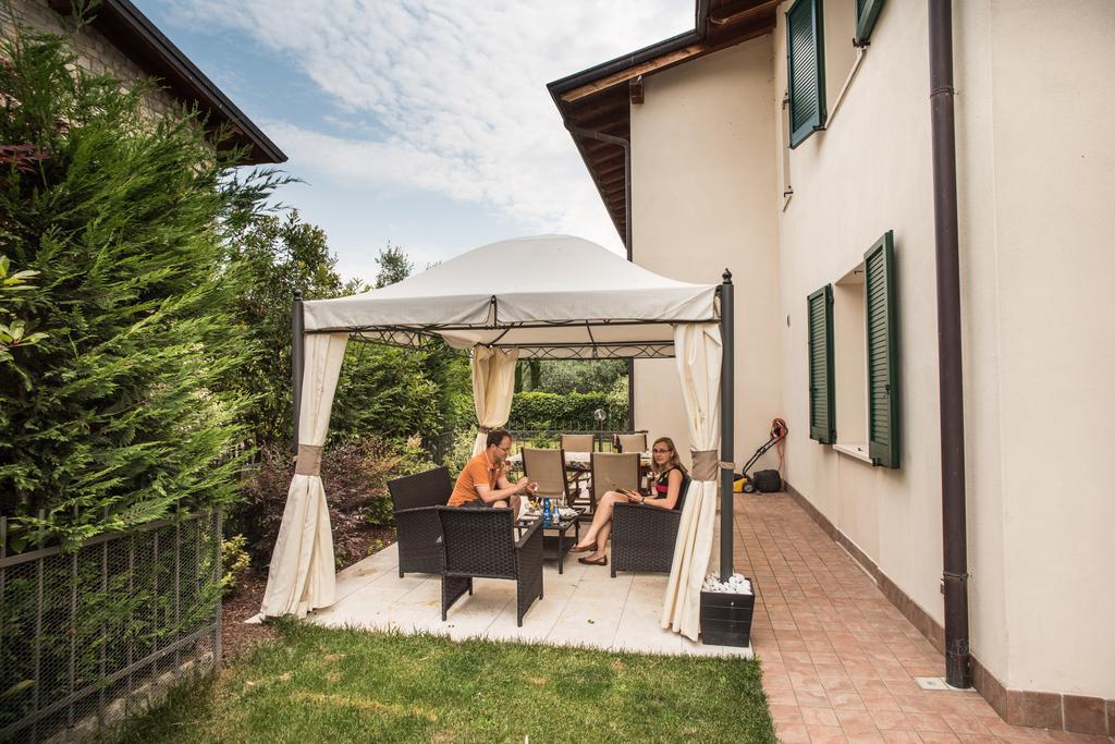 B&B La Petite Maison Puegnago Exterior foto